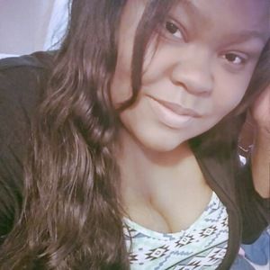 Meet your Posher, Desirae